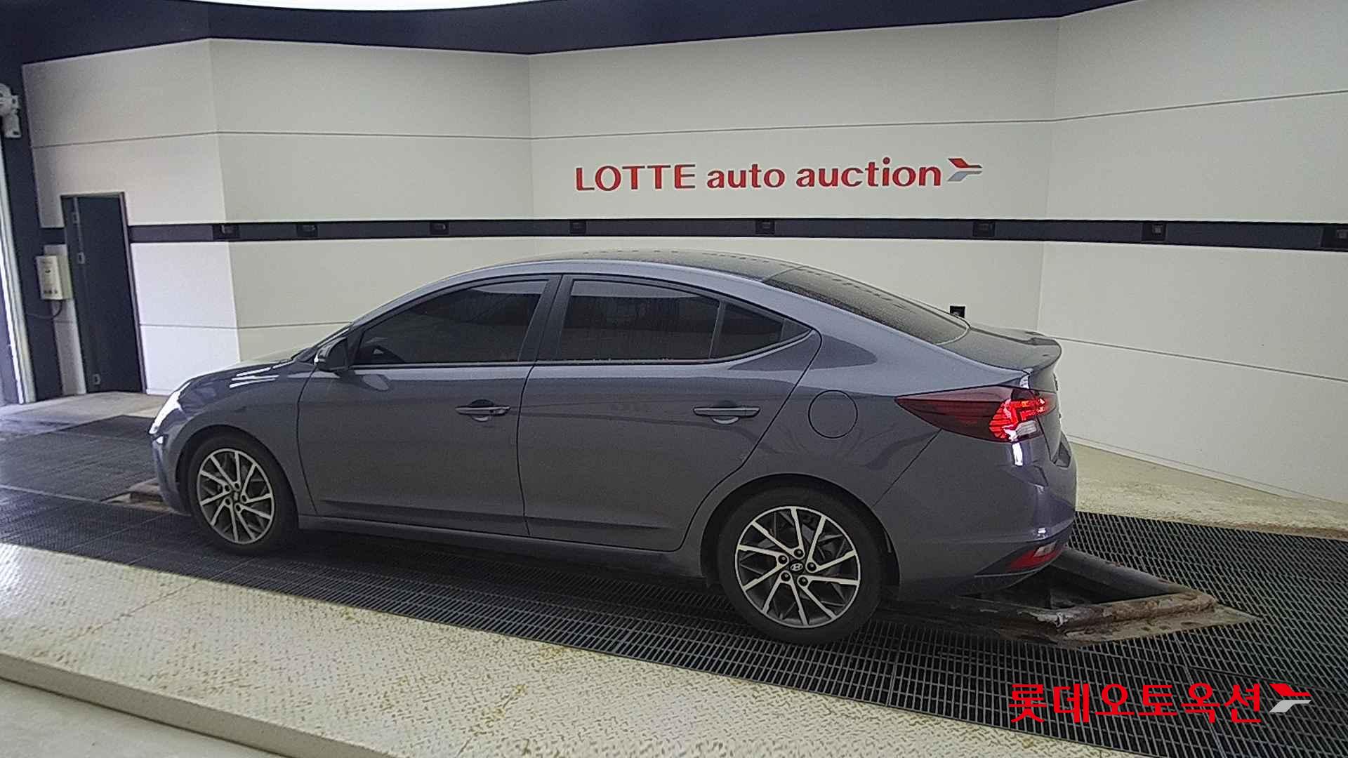 Hyundai Avante id 2703942 из Кореи 11