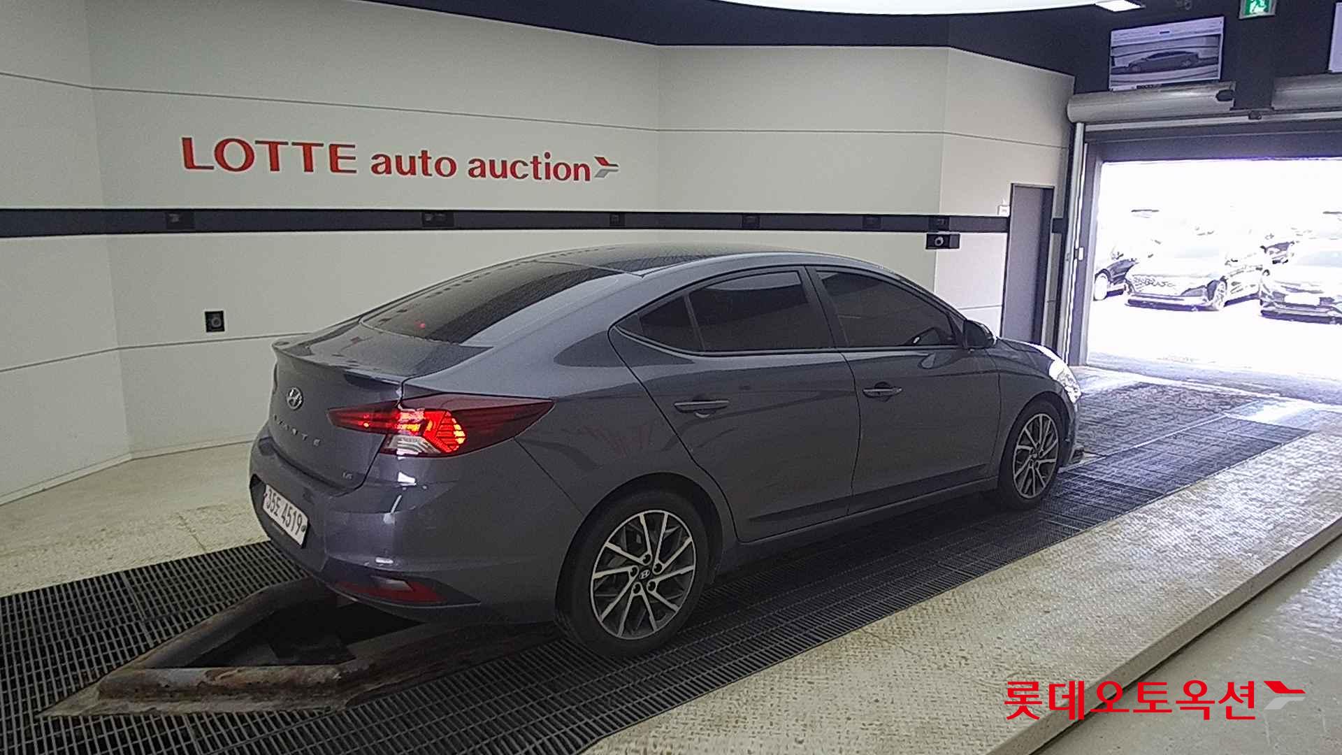 Hyundai Avante id 2703942 из Кореи 19