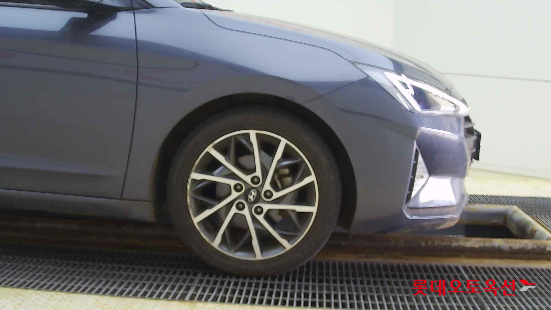 Hyundai Avante id 2703944 из Кореи 23