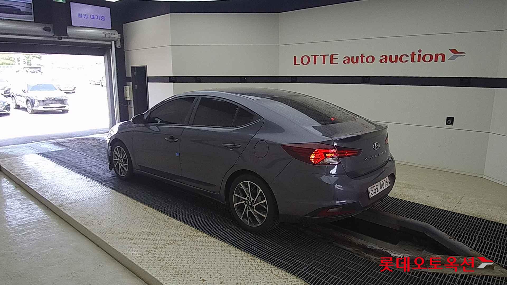 Hyundai Avante id 2703986 из Кореи 10