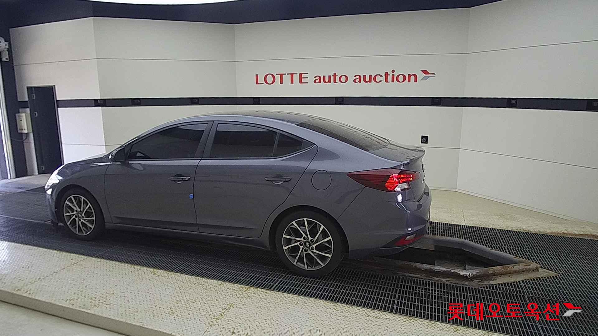 Hyundai Avante id 2703986 из Кореи 11
