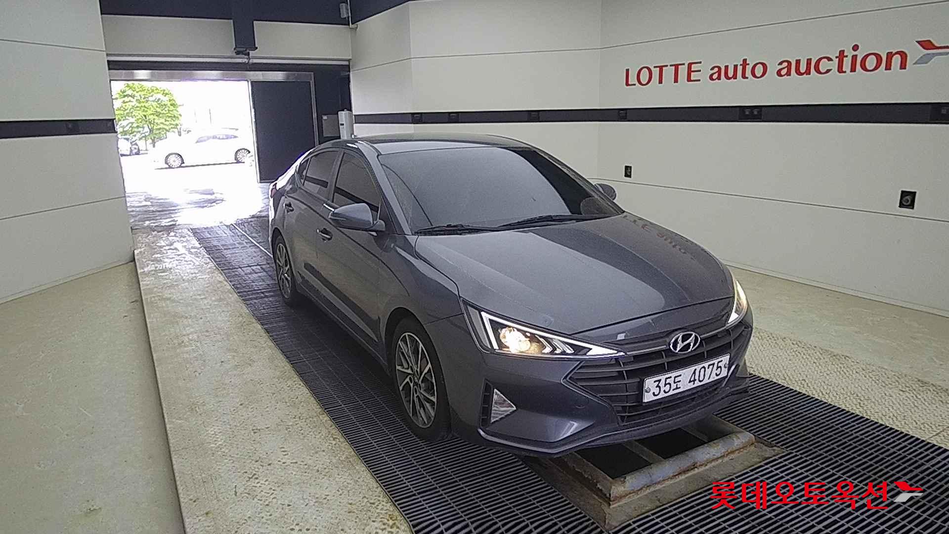 Hyundai Avante id 2703986 из Кореи 15