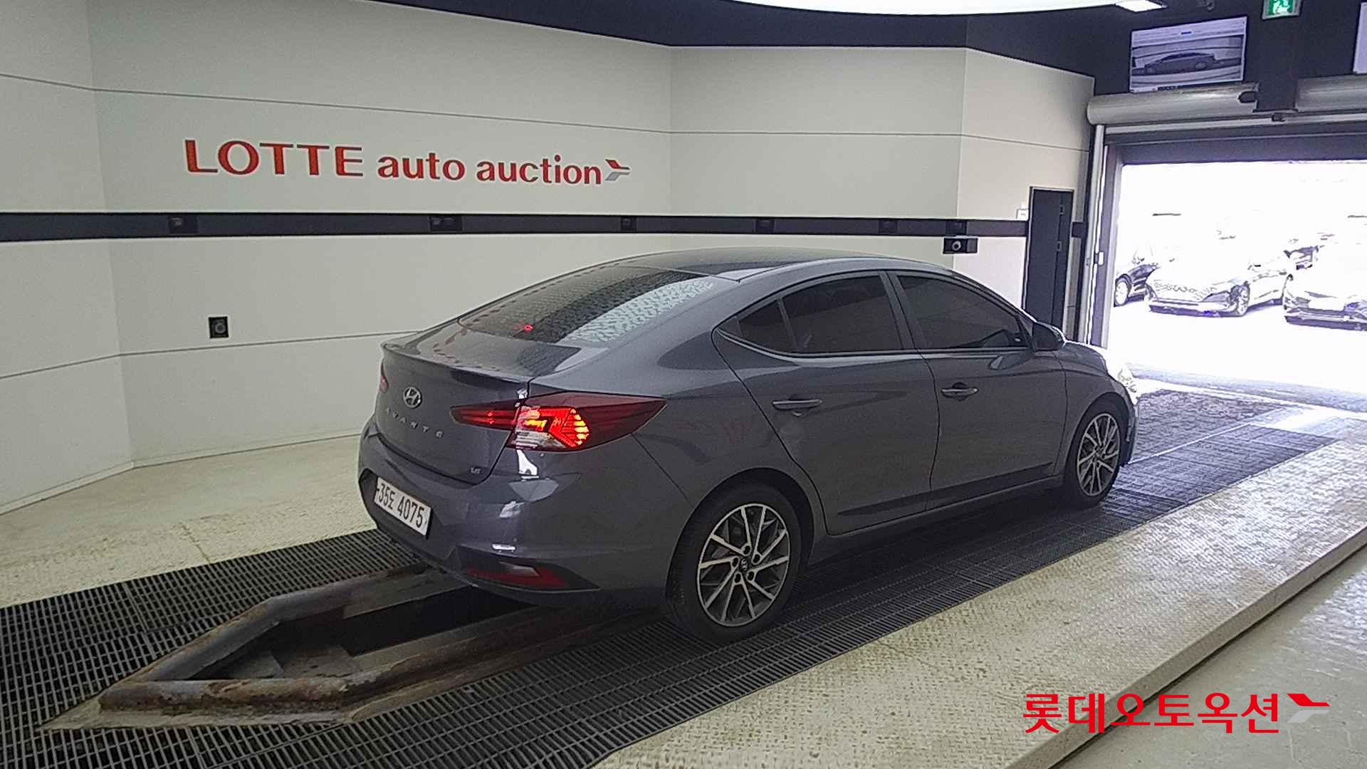 Hyundai Avante id 2703986 из Кореи 19