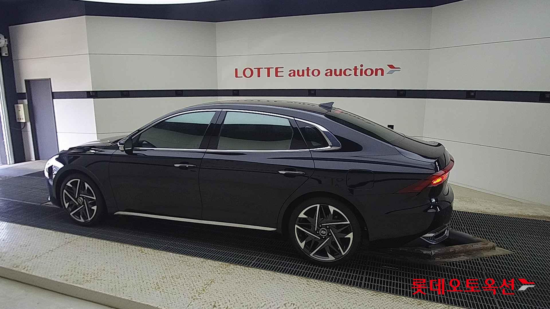 Hyundai Grandeur id 2698378 из Кореи 11