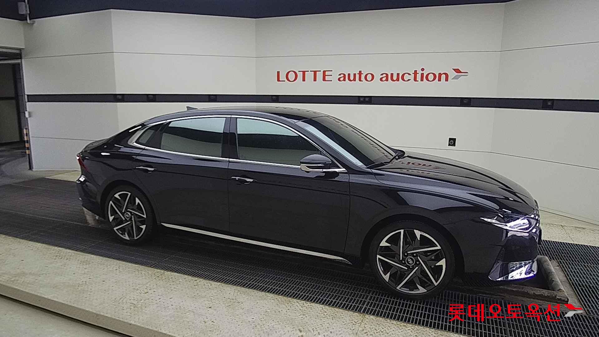 Hyundai Grandeur id 2698378 из Кореи 17