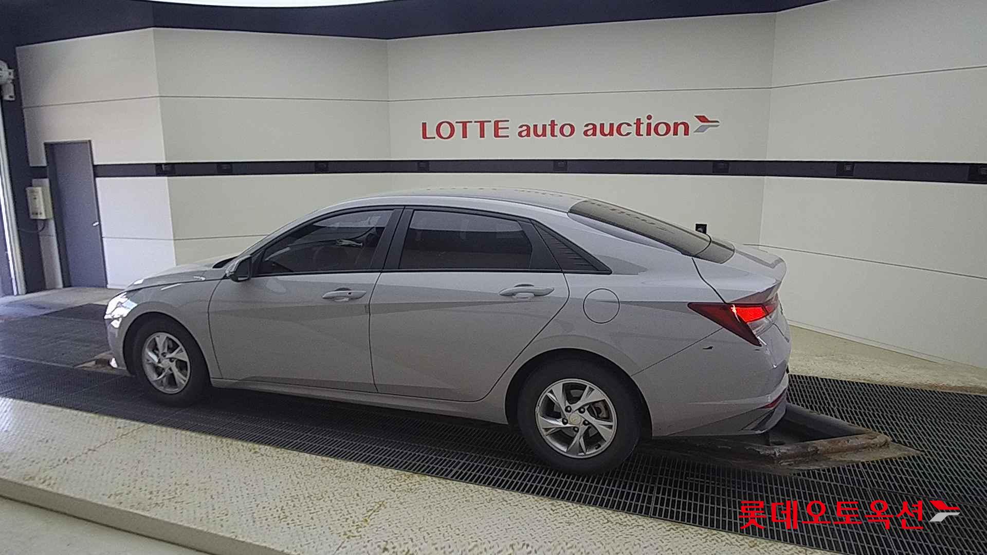 Hyundai Avante id 2720996 из Кореи 11