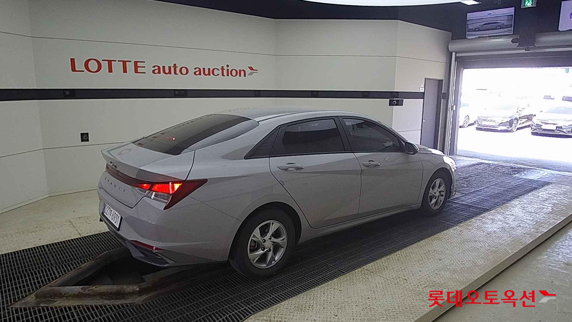 Hyundai Avante id 2720996 из Кореи 19