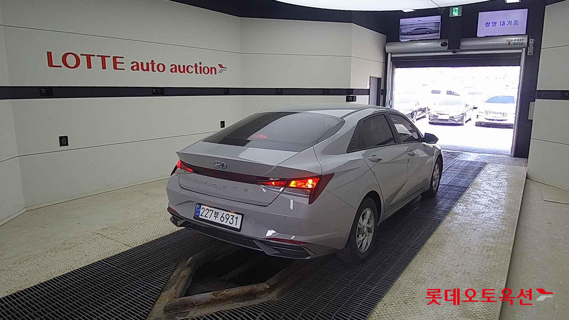 Hyundai Avante id 2720996 из Кореи 20