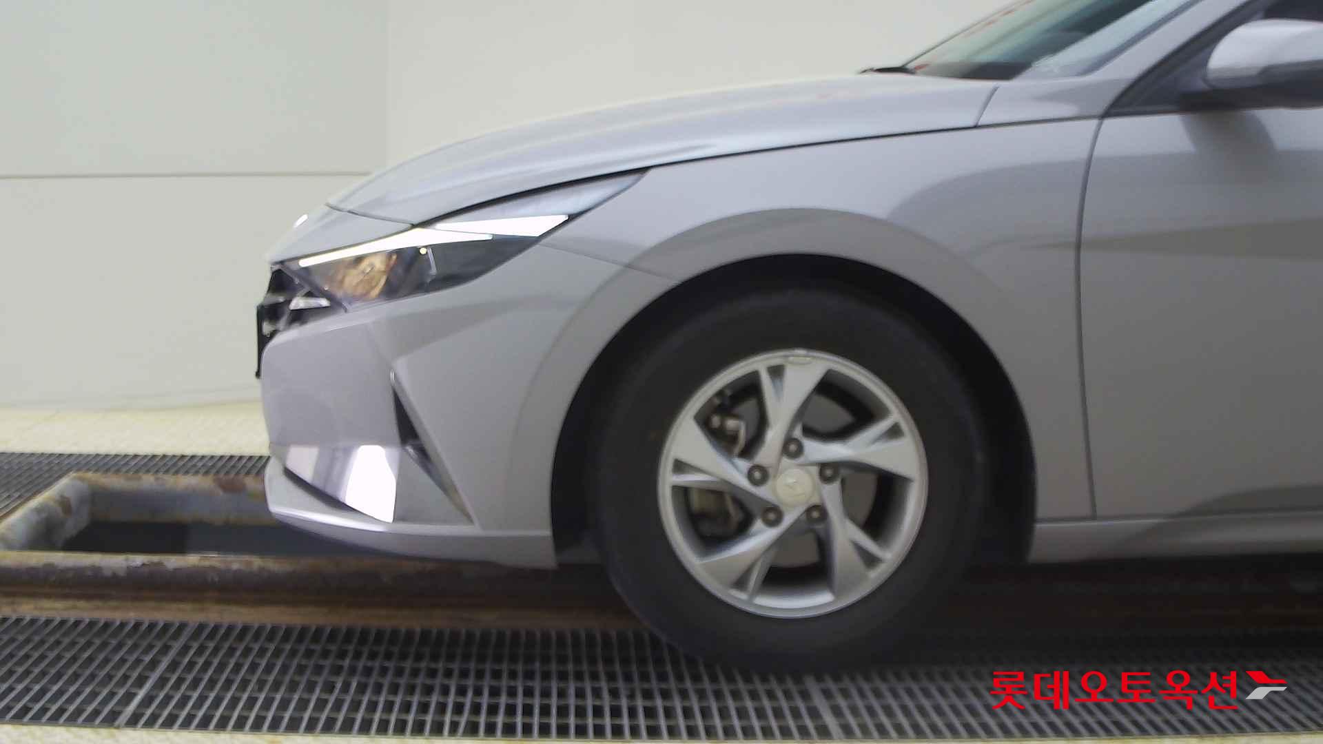 Hyundai Avante id 2721015 из Кореи 21