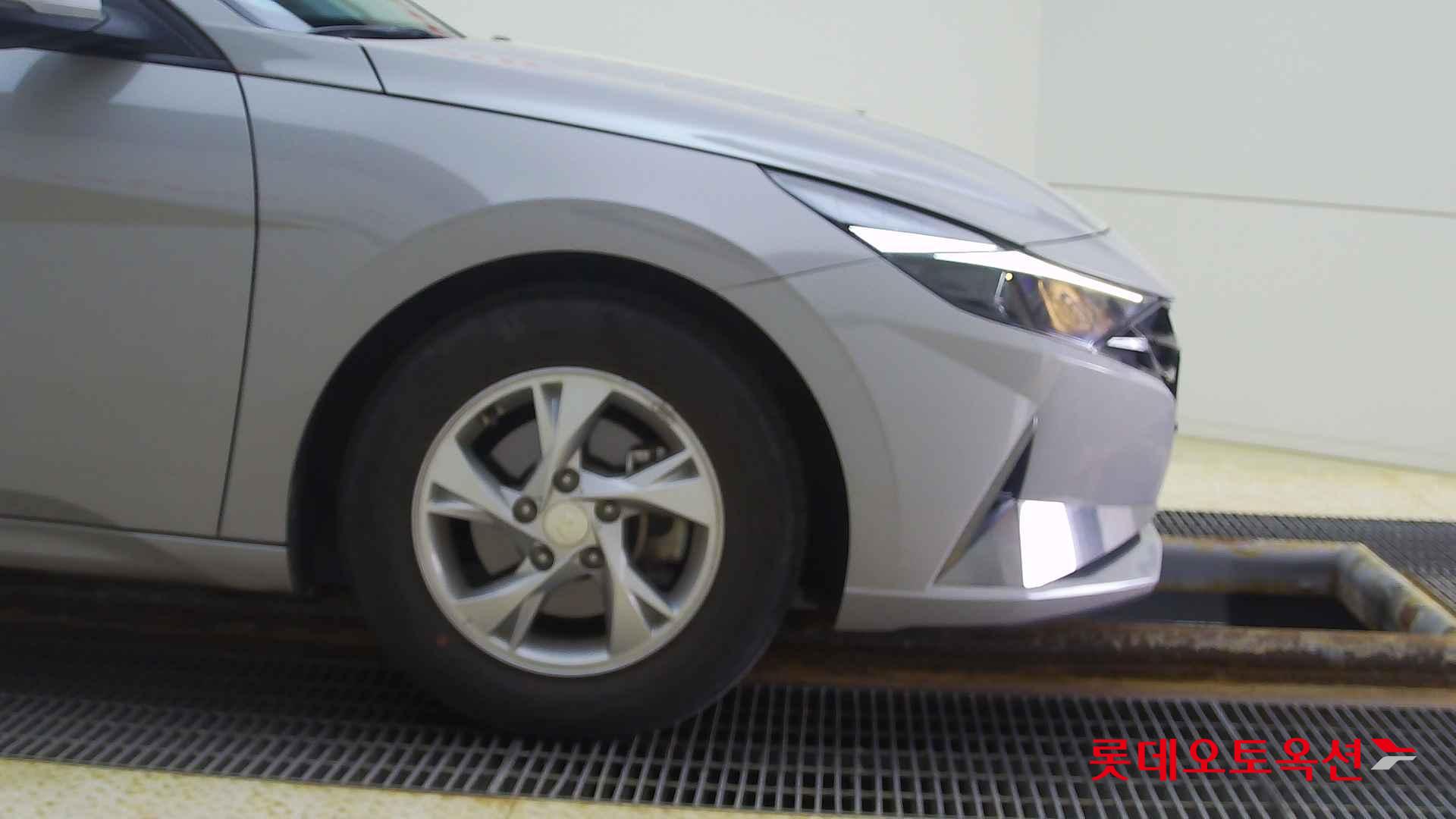 Hyundai Avante id 2721015 из Кореи 23