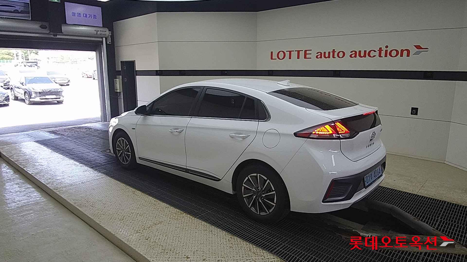 Hyundai IONIQ Electric id 2704032 из Кореи 10