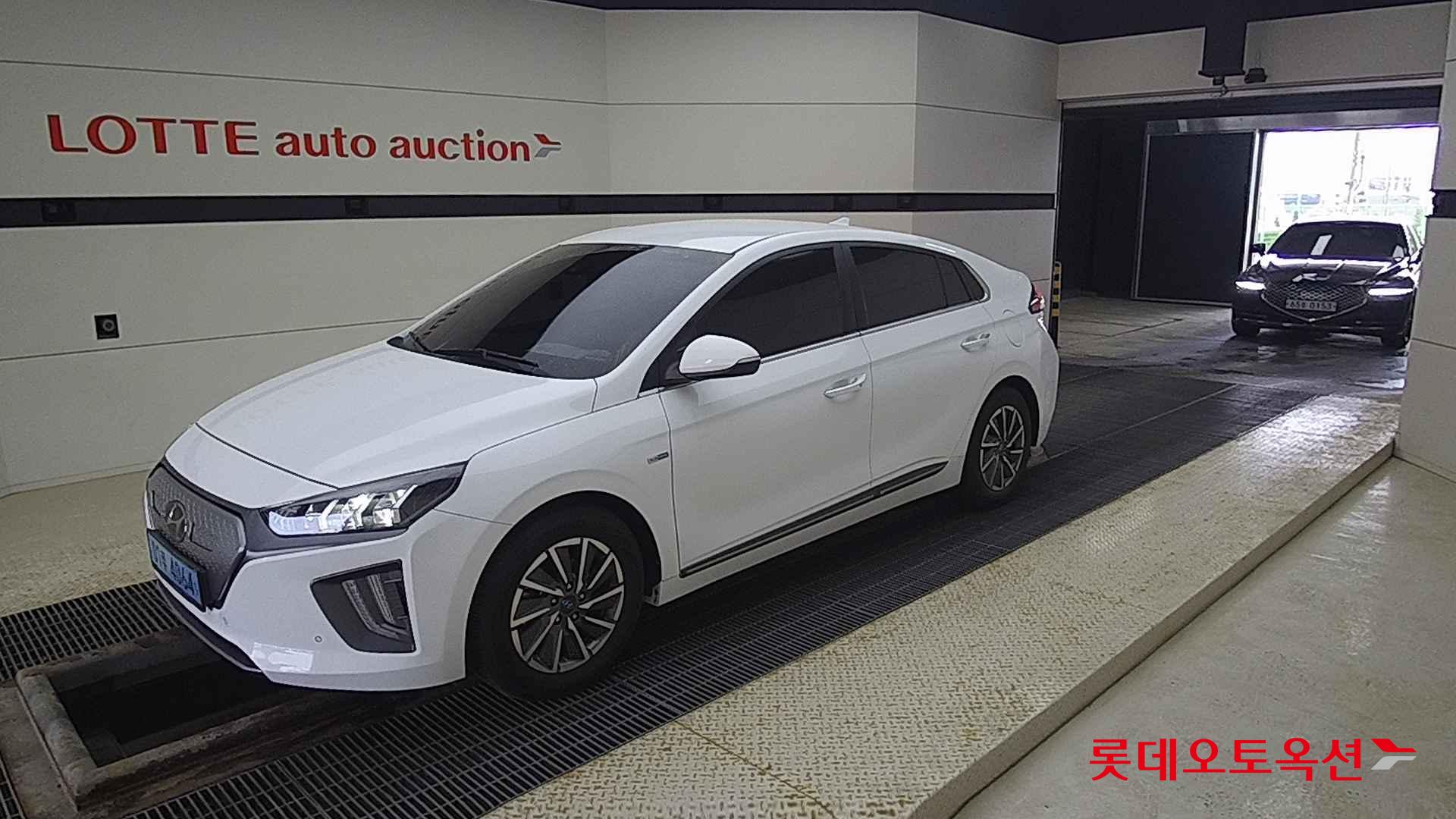 Hyundai IONIQ Electric id 2704032 из Кореи 13