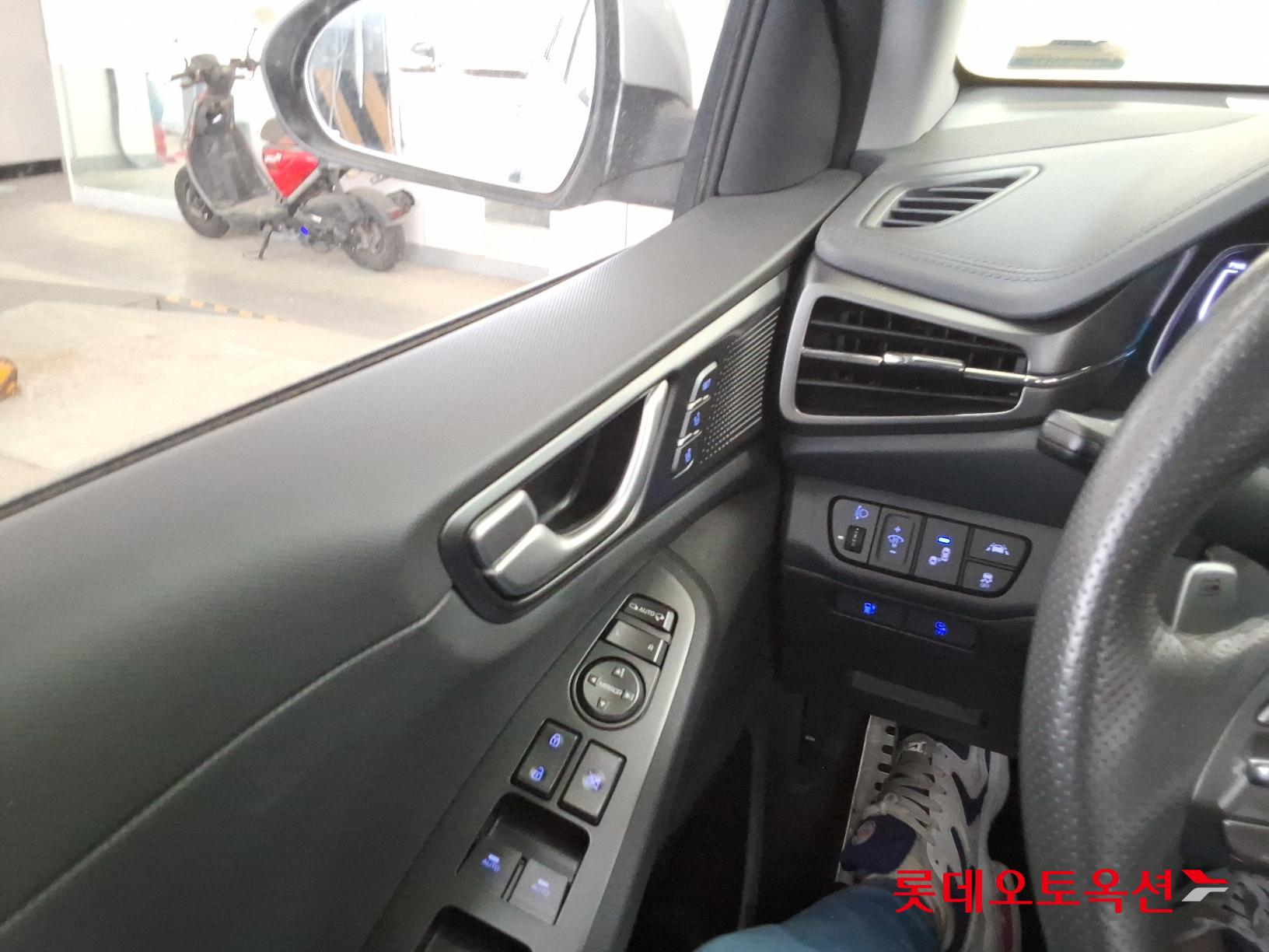 Hyundai IONIQ Electric id 2704032 из Кореи 28