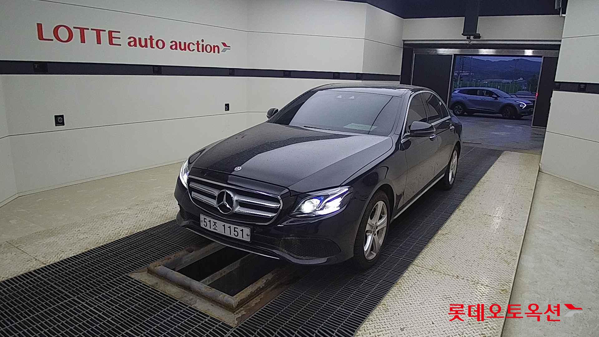 مرسيدس - E220D (2018)