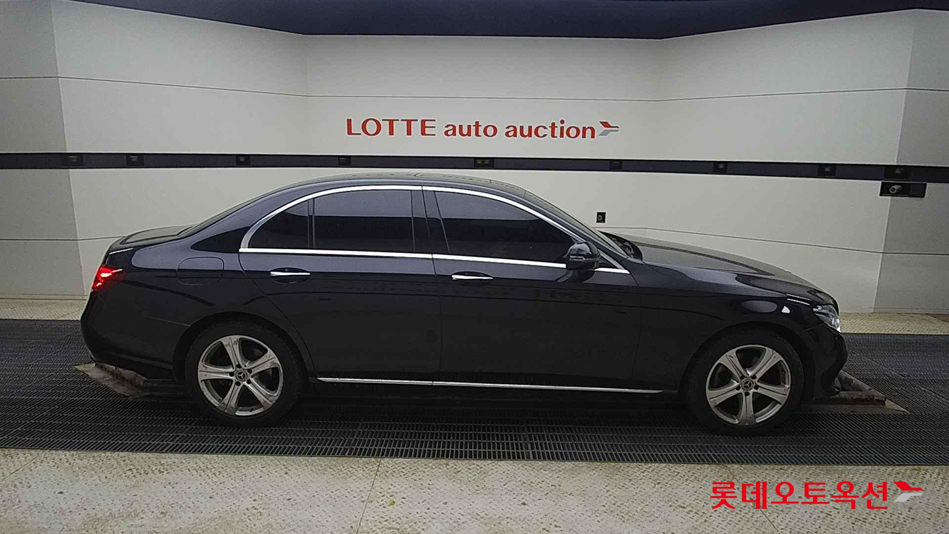 مرسيدس E220D