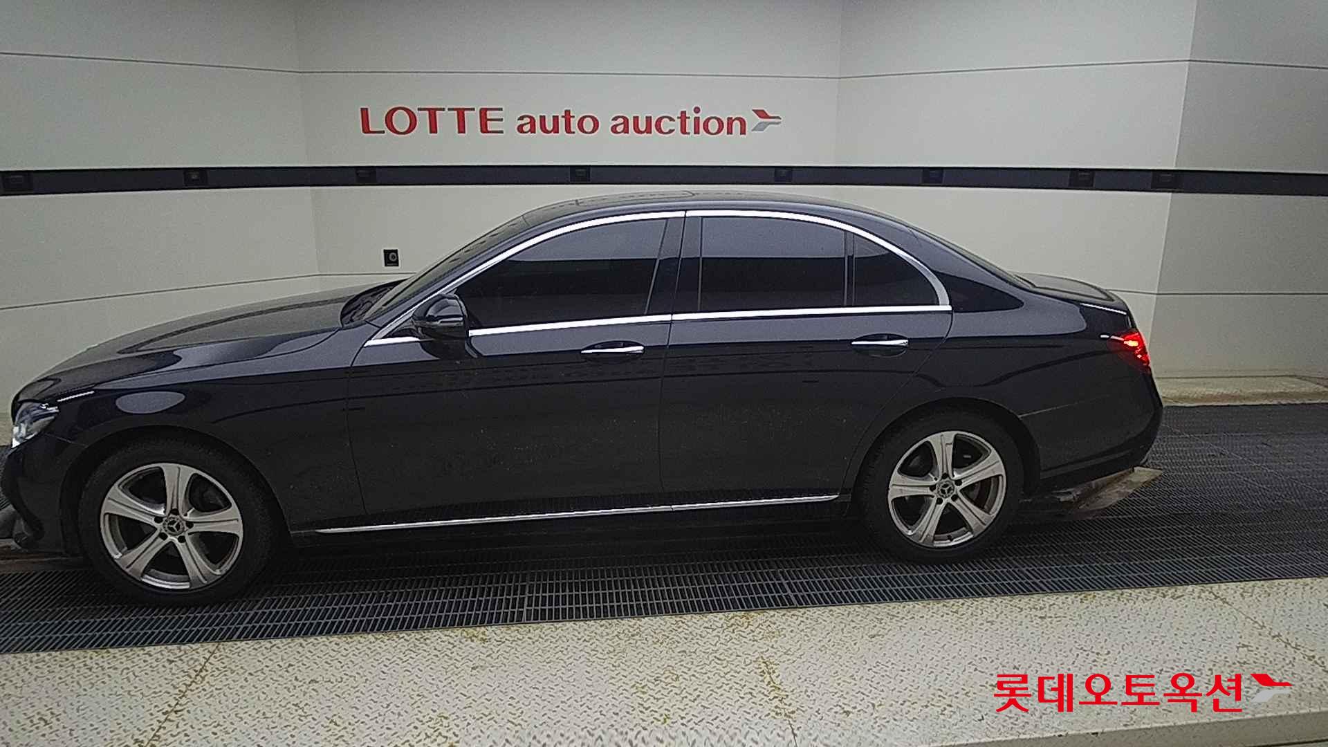 مرسيدس E220D
