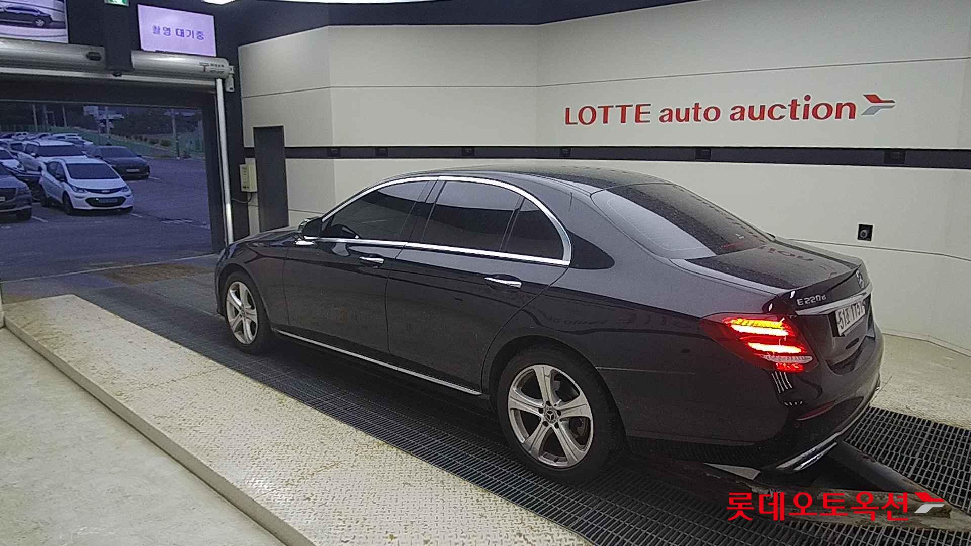 مرسيدس E220D
