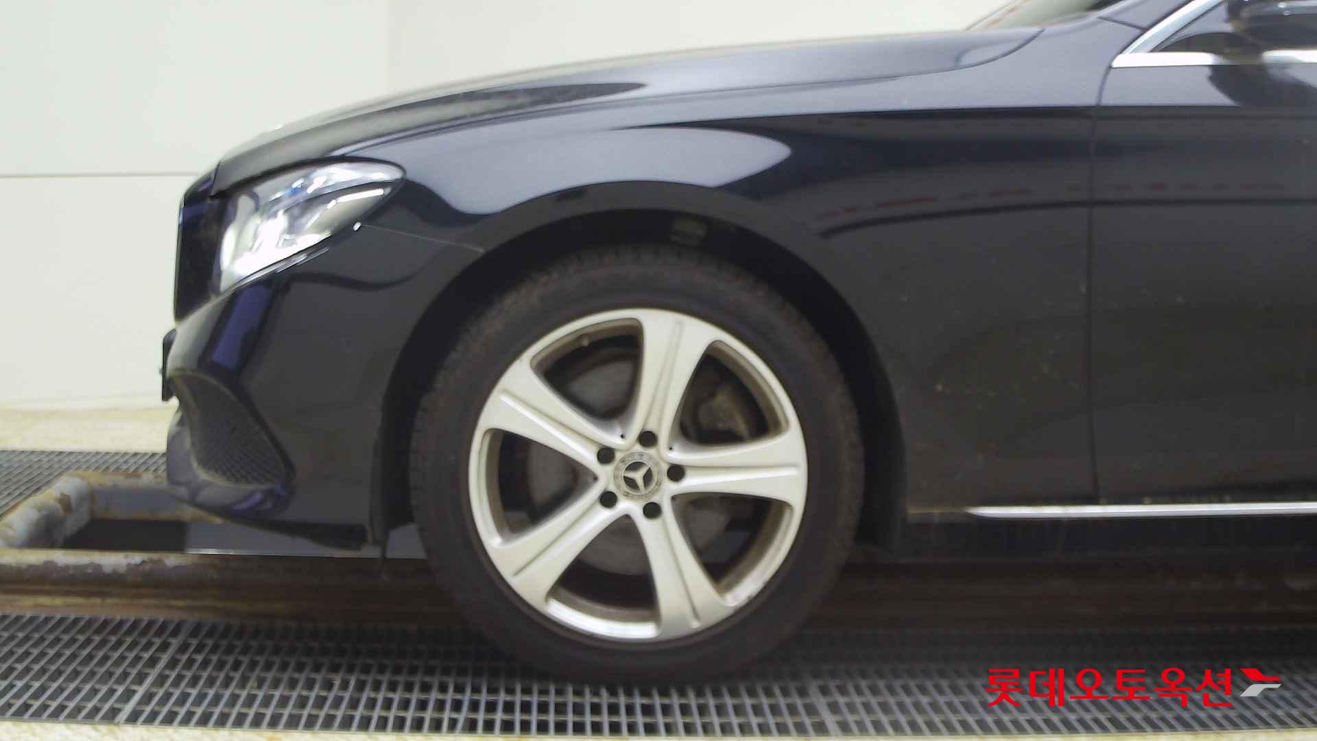مرسيدس E220D