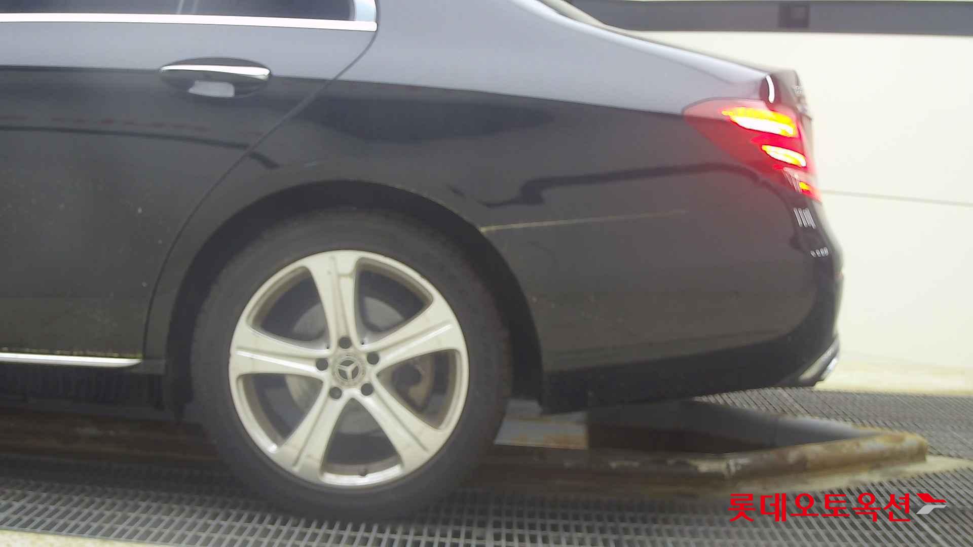 مرسيدس E220D