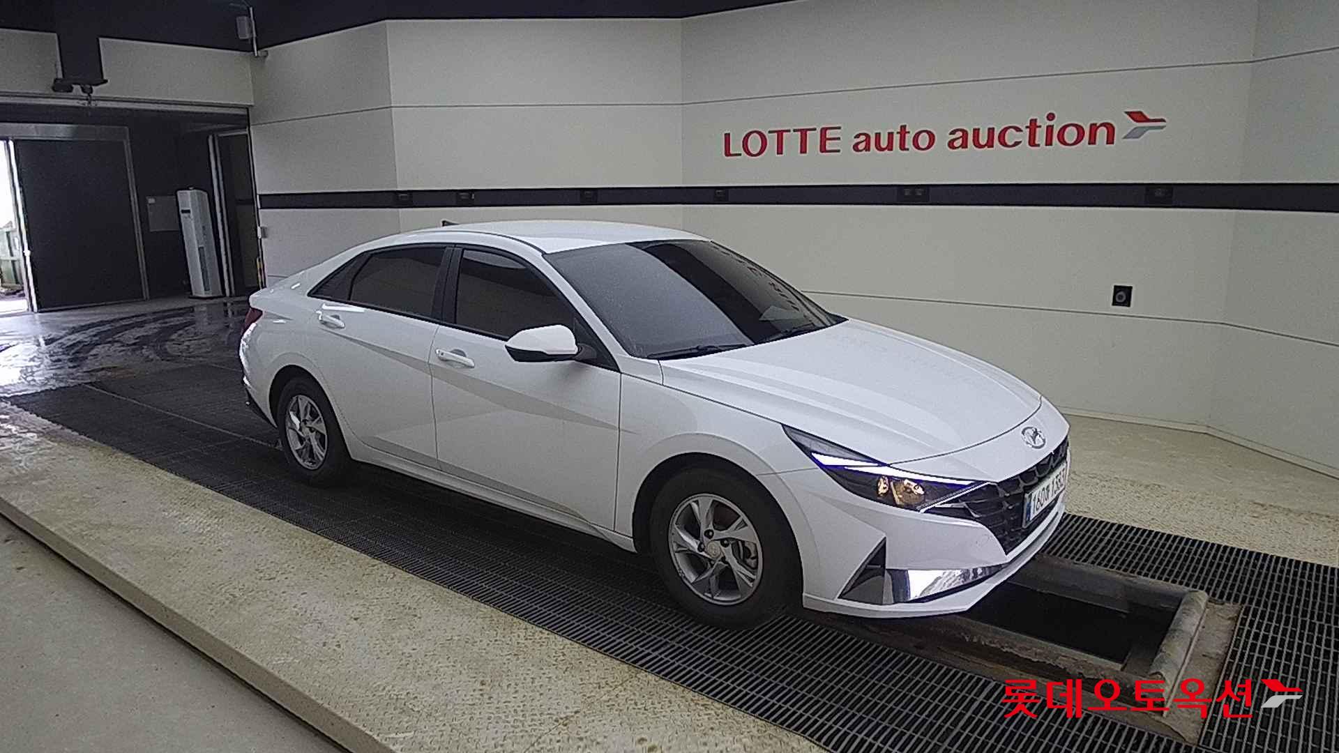 Hyundai Avante id 2704002 из Кореи 16