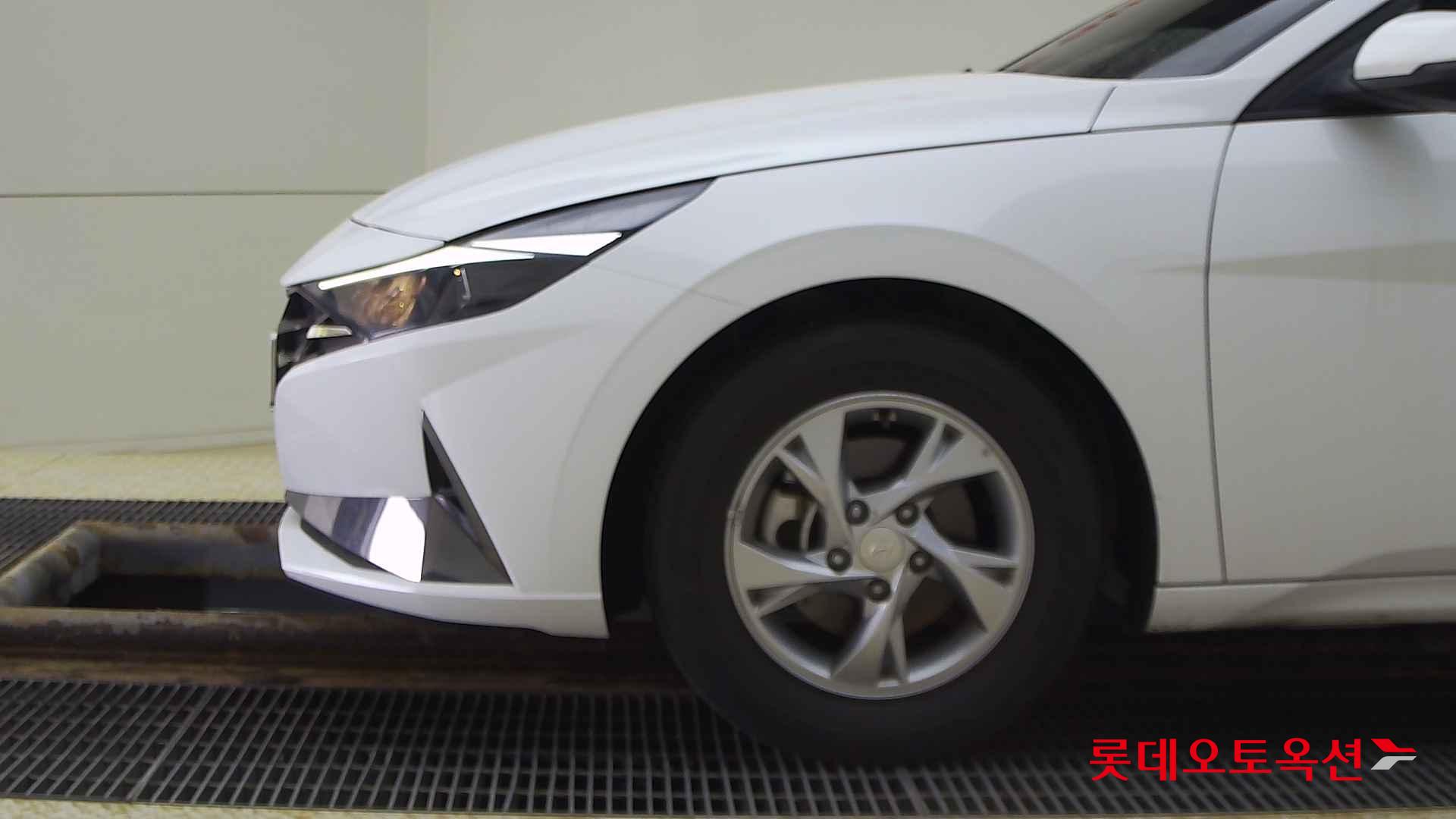 Hyundai Avante id 2704002 из Кореи 21