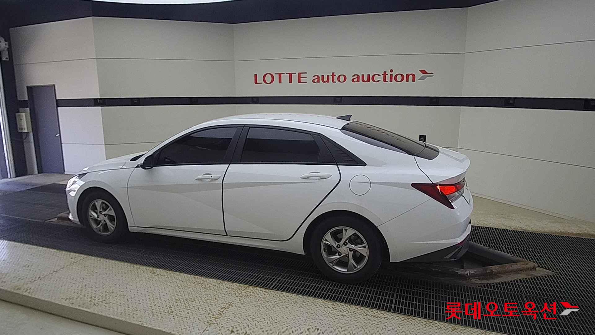Hyundai Avante id 2720980 из Кореи 11