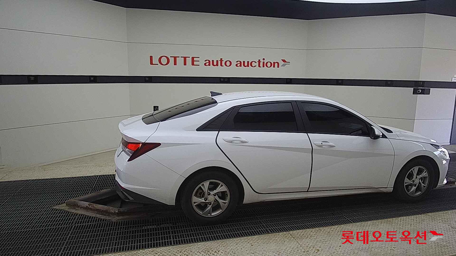 Hyundai Avante id 2720980 из Кореи 18