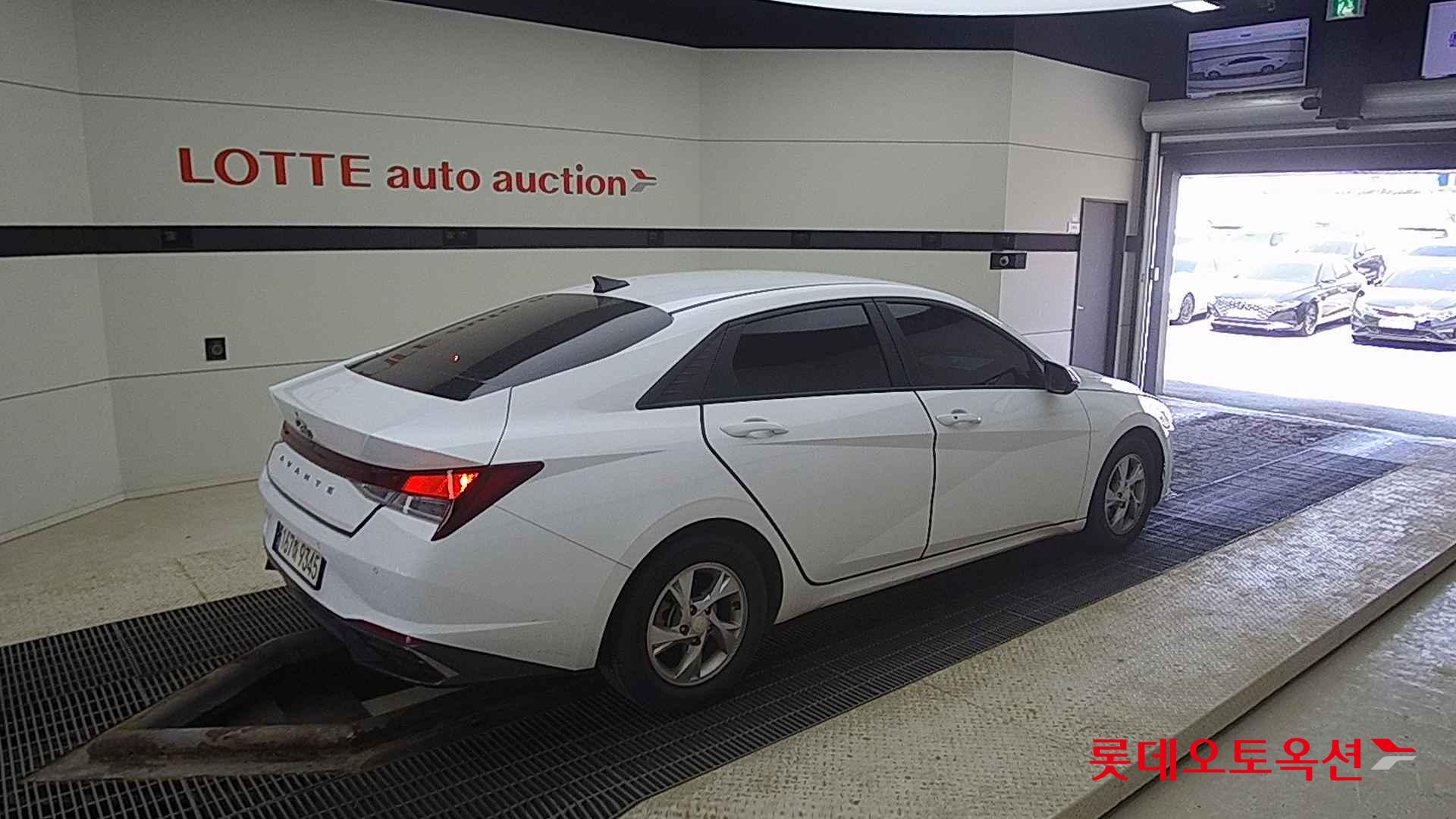 Hyundai Avante id 2720980 из Кореи 19