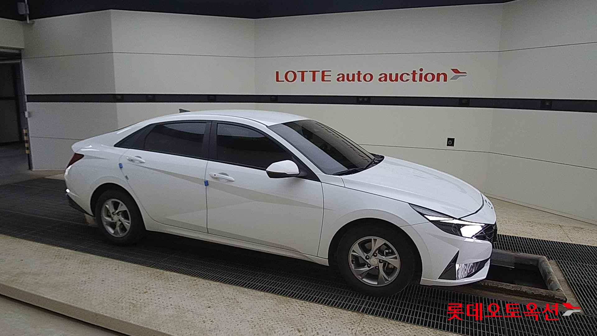 Hyundai Avante id 2720969 из Кореи 17