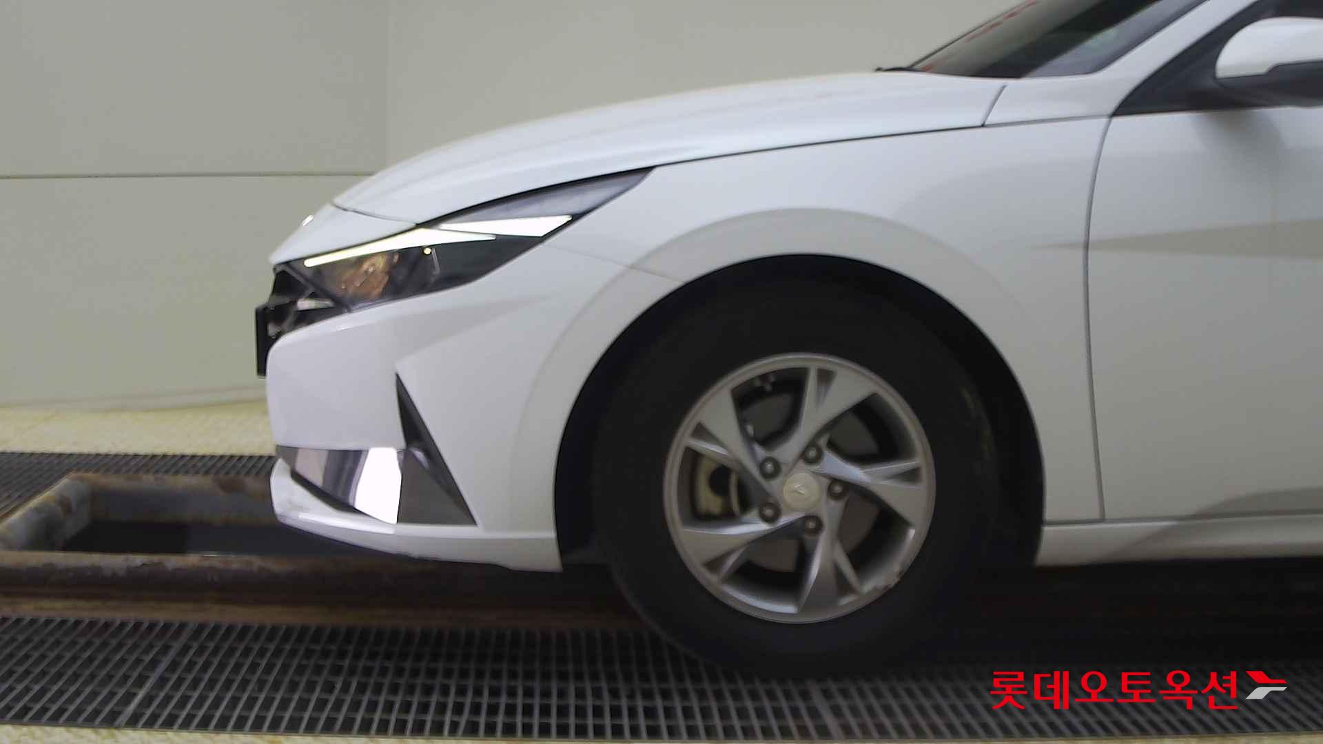 Hyundai Avante id 2720969 из Кореи 21