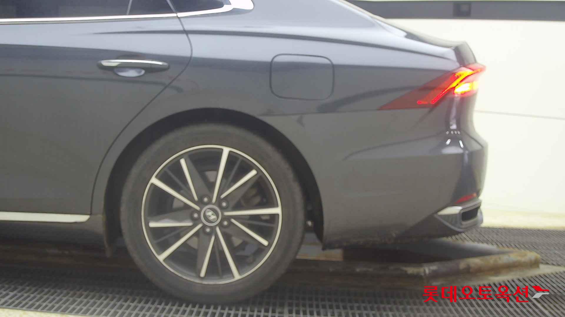 Hyundai Grandeur id 2721800 из Кореи 22