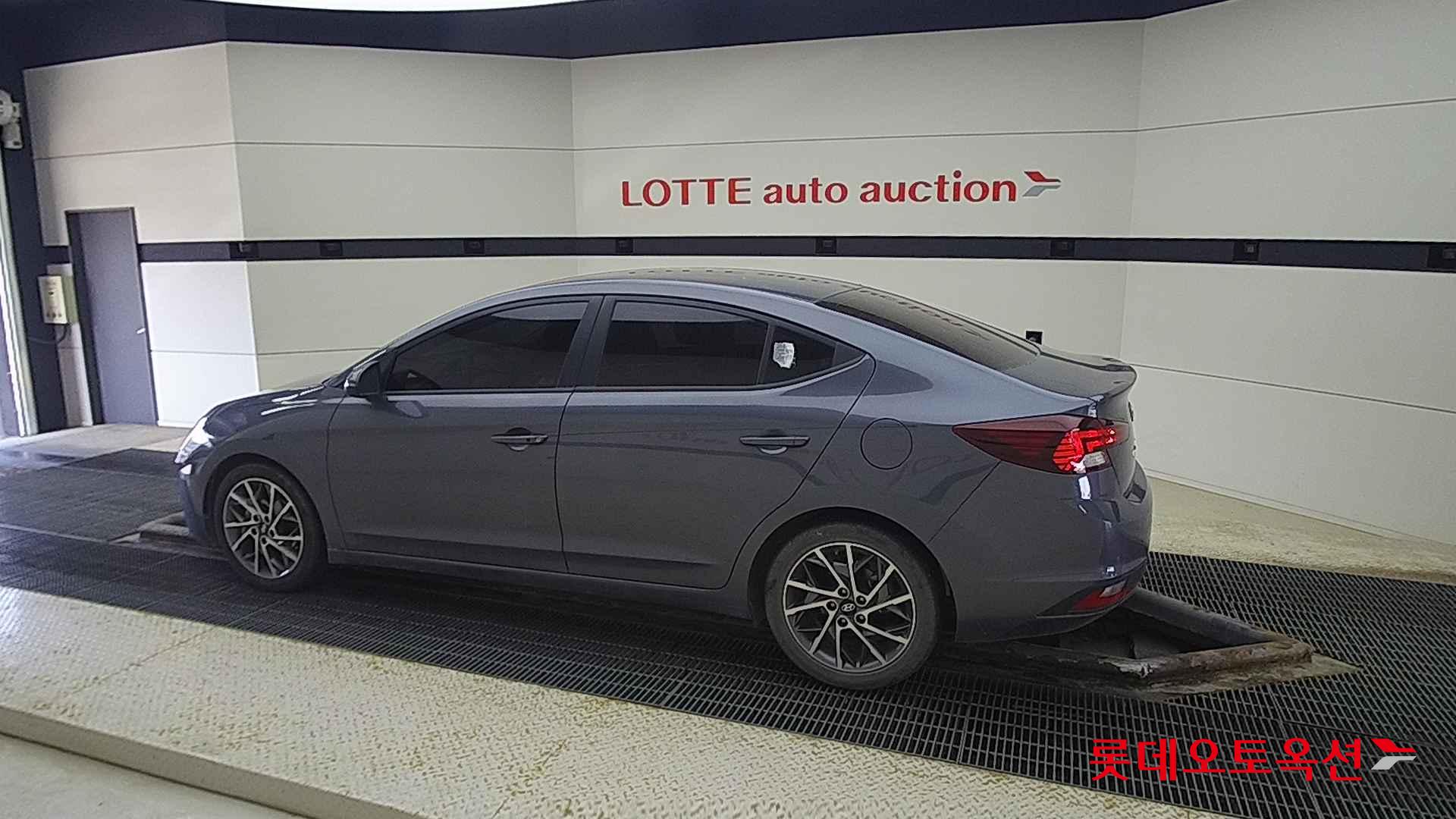 Hyundai Avante id 2698351 из Кореи 11