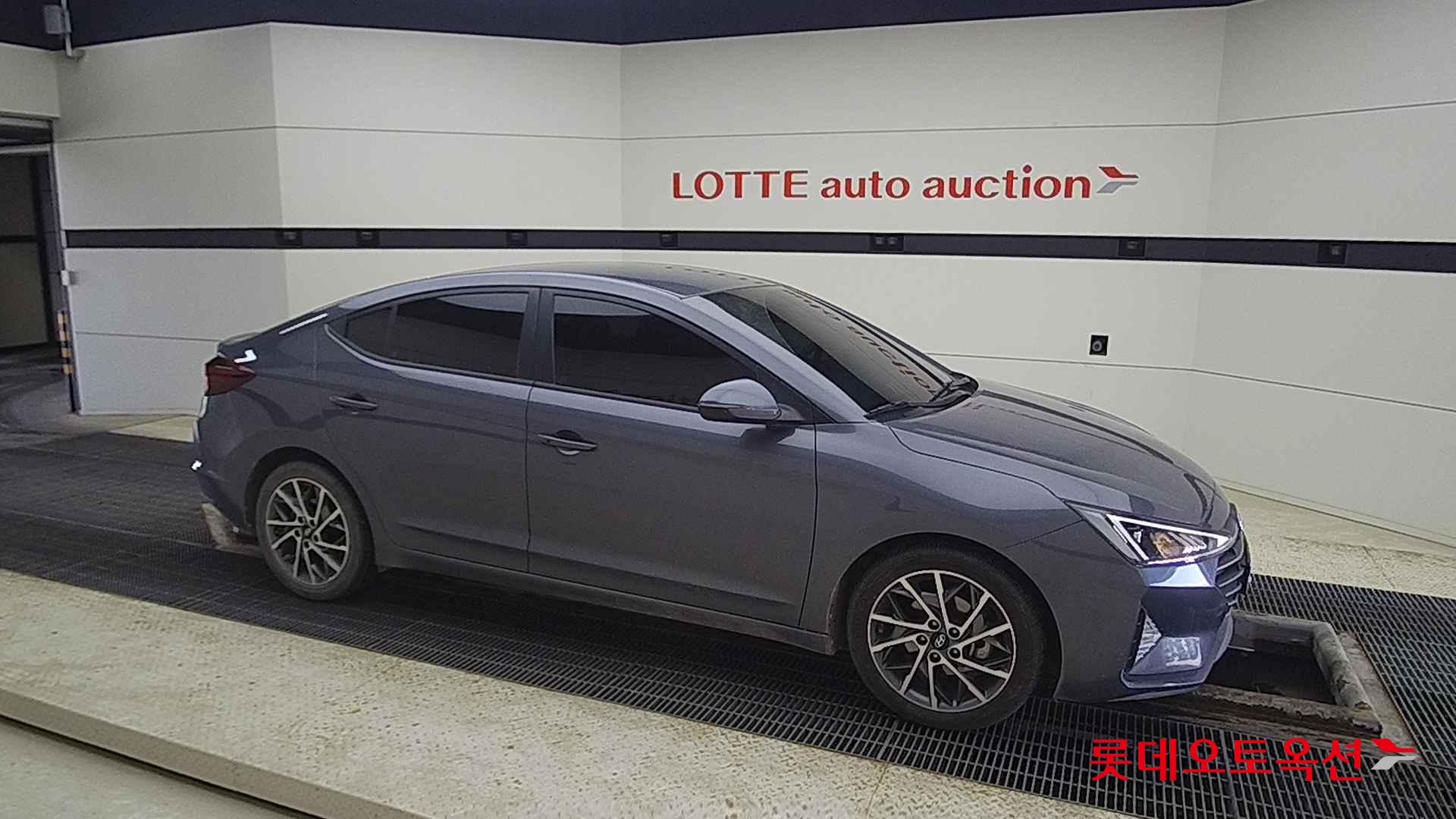 Hyundai Avante id 2698351 из Кореи 17