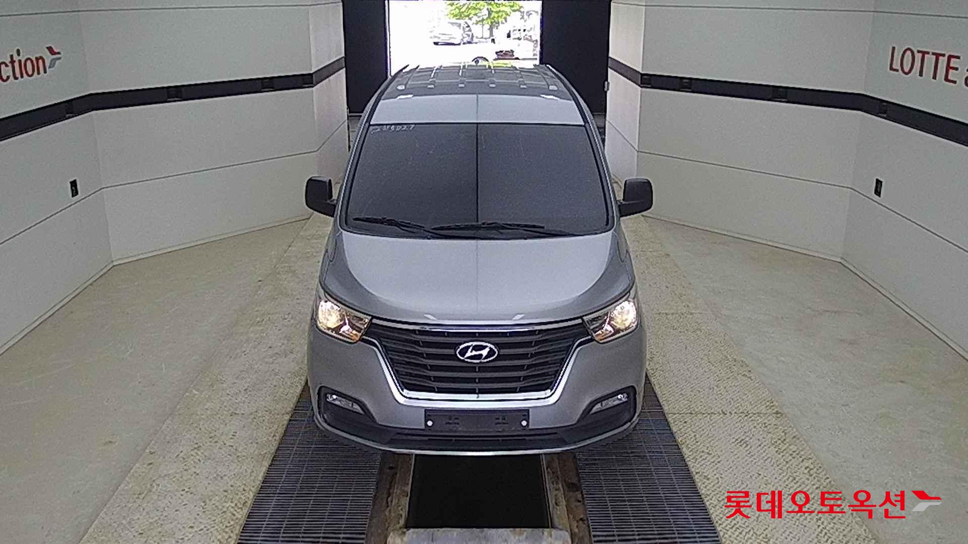 Hyundai Grand Starex id 2704008 из Кореи 8