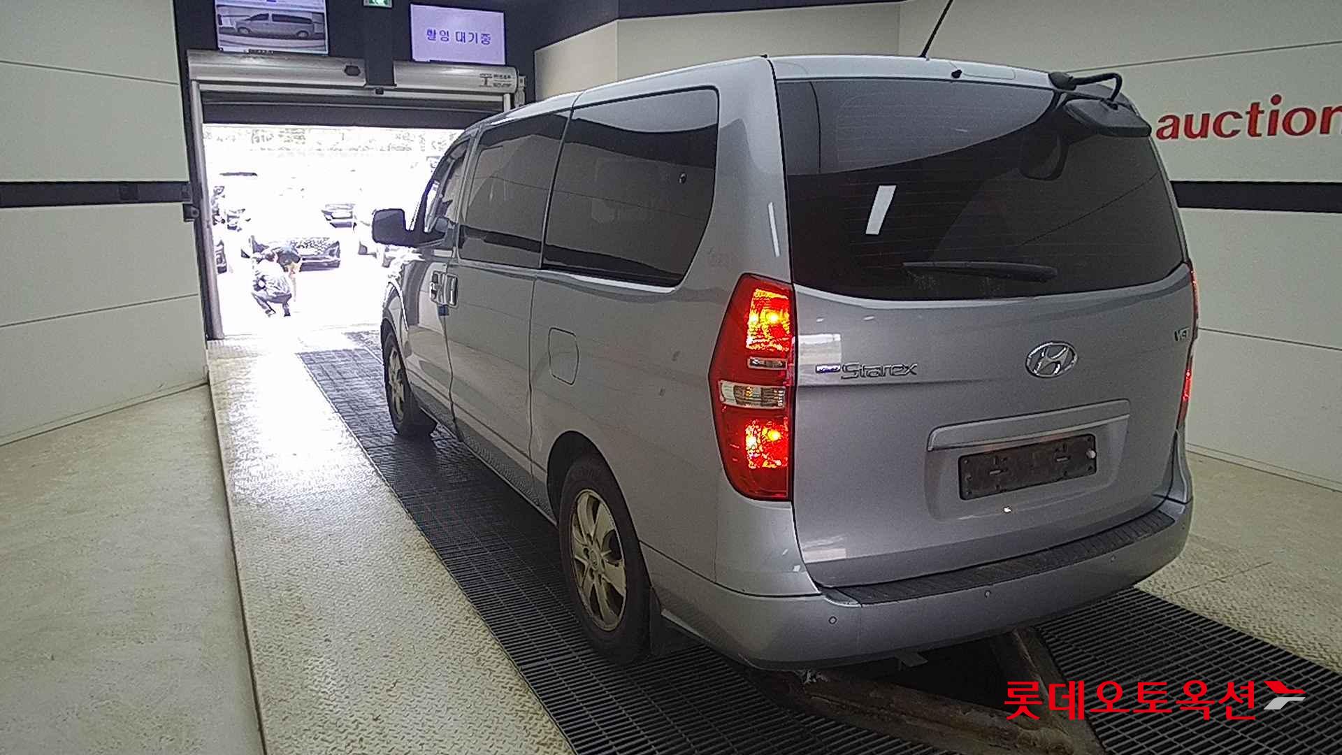 Hyundai Grand Starex id 2704008 из Кореи 9