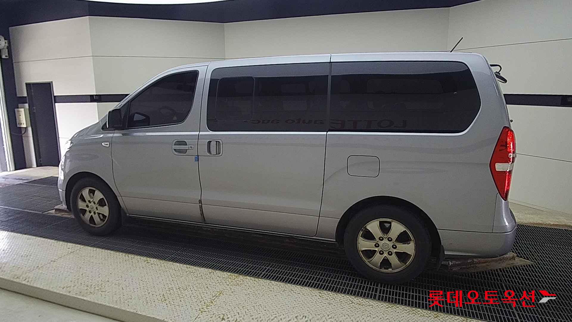 Hyundai Grand Starex id 2704008 из Кореи 11