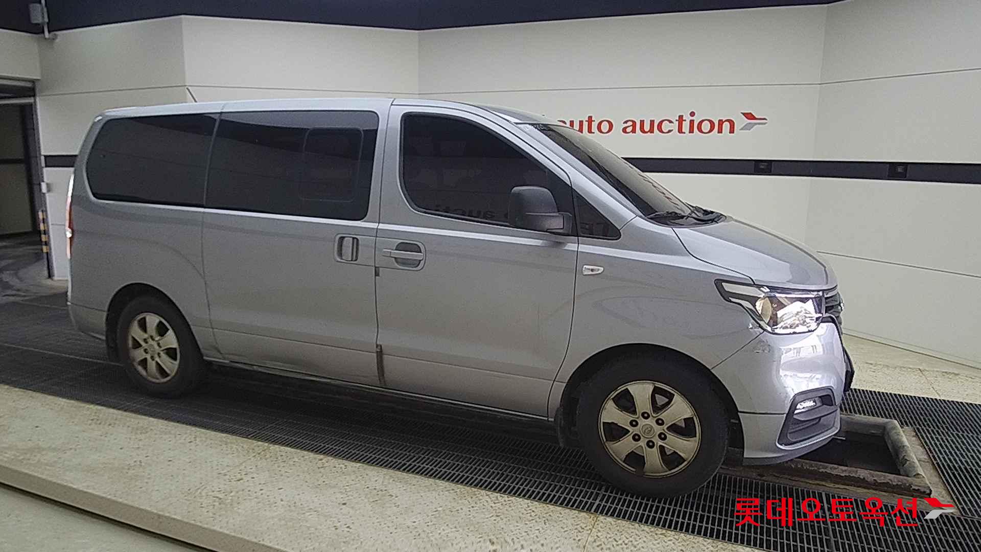 Hyundai Grand Starex id 2704008 из Кореи 17