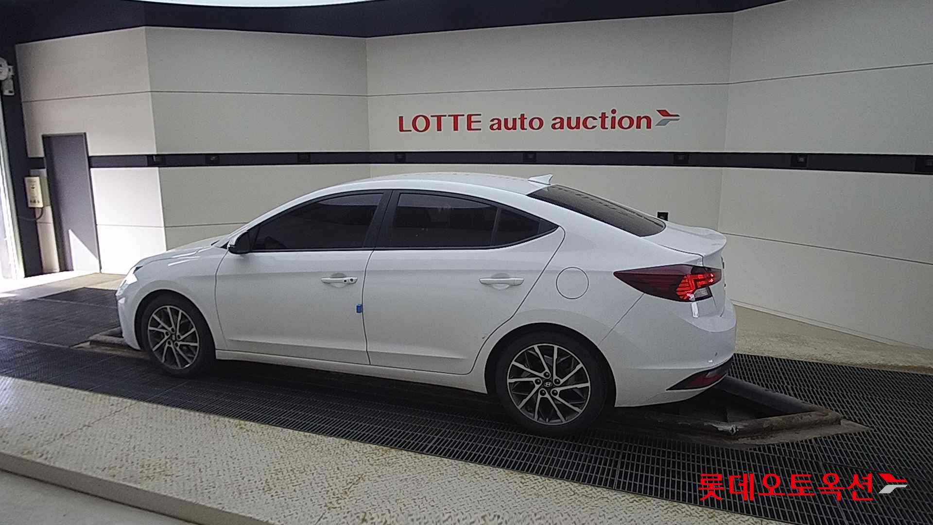 Hyundai Avante id 2698331 из Кореи 11