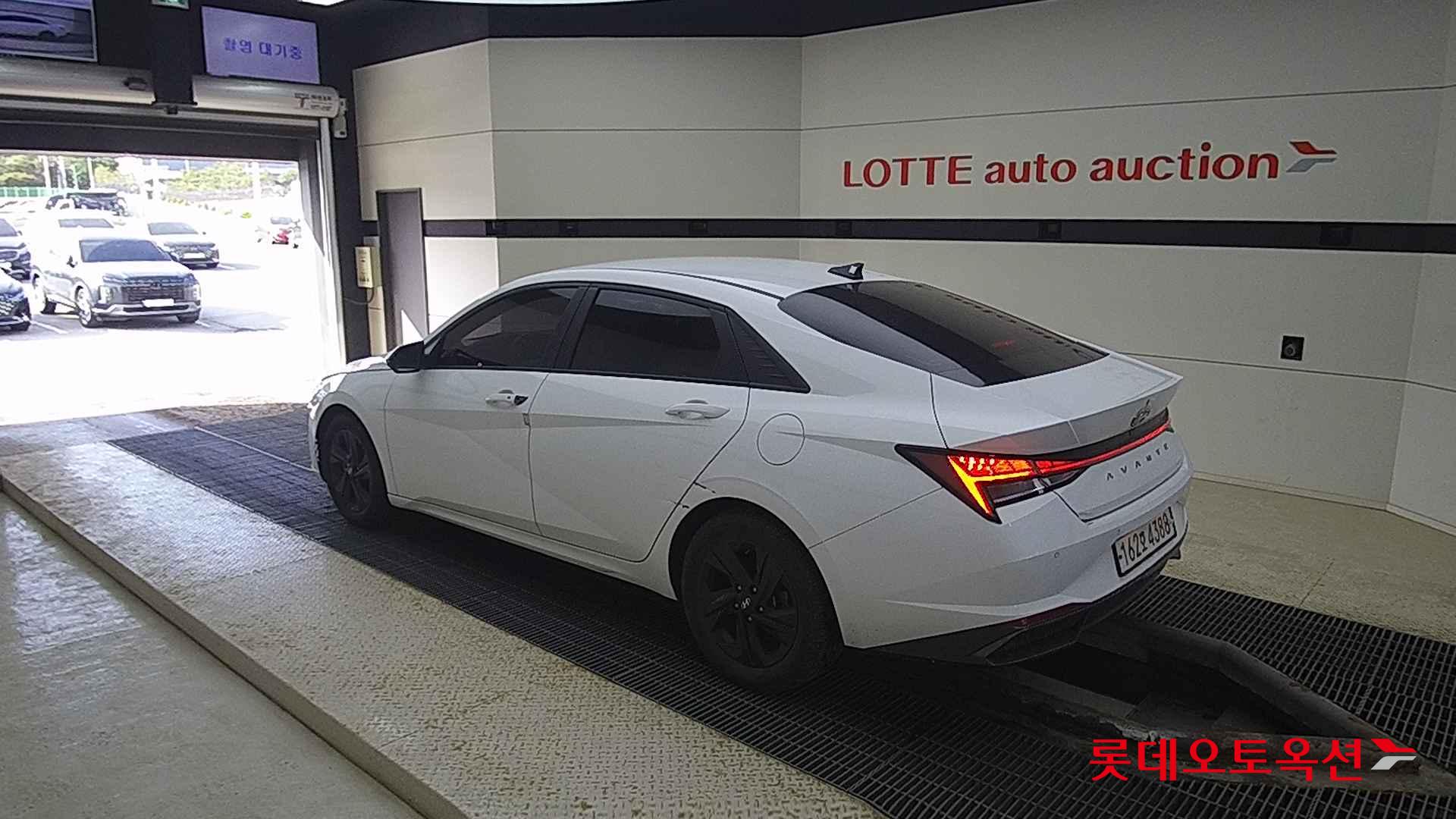 Hyundai Avante Hybrid id 2698332 из Кореи 10