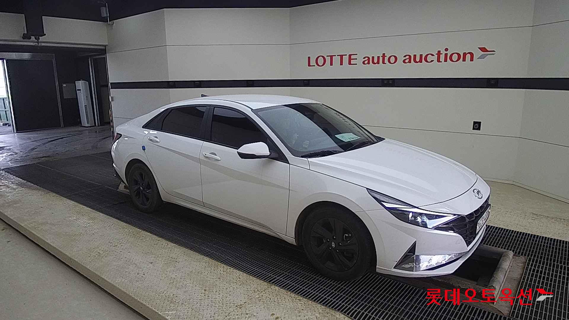 Hyundai Avante Hybrid id 2698332 из Кореи 16