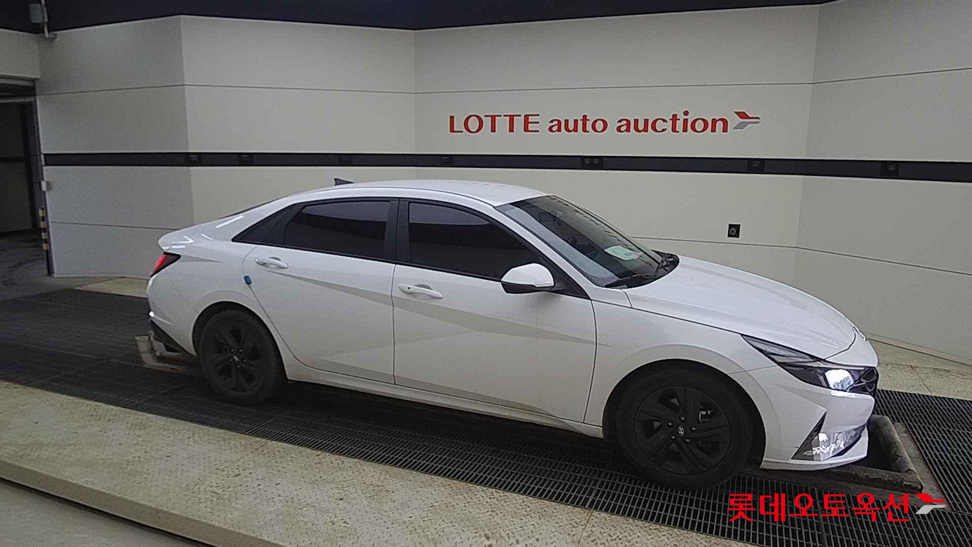 Hyundai Avante Hybrid id 2698332 из Кореи 17