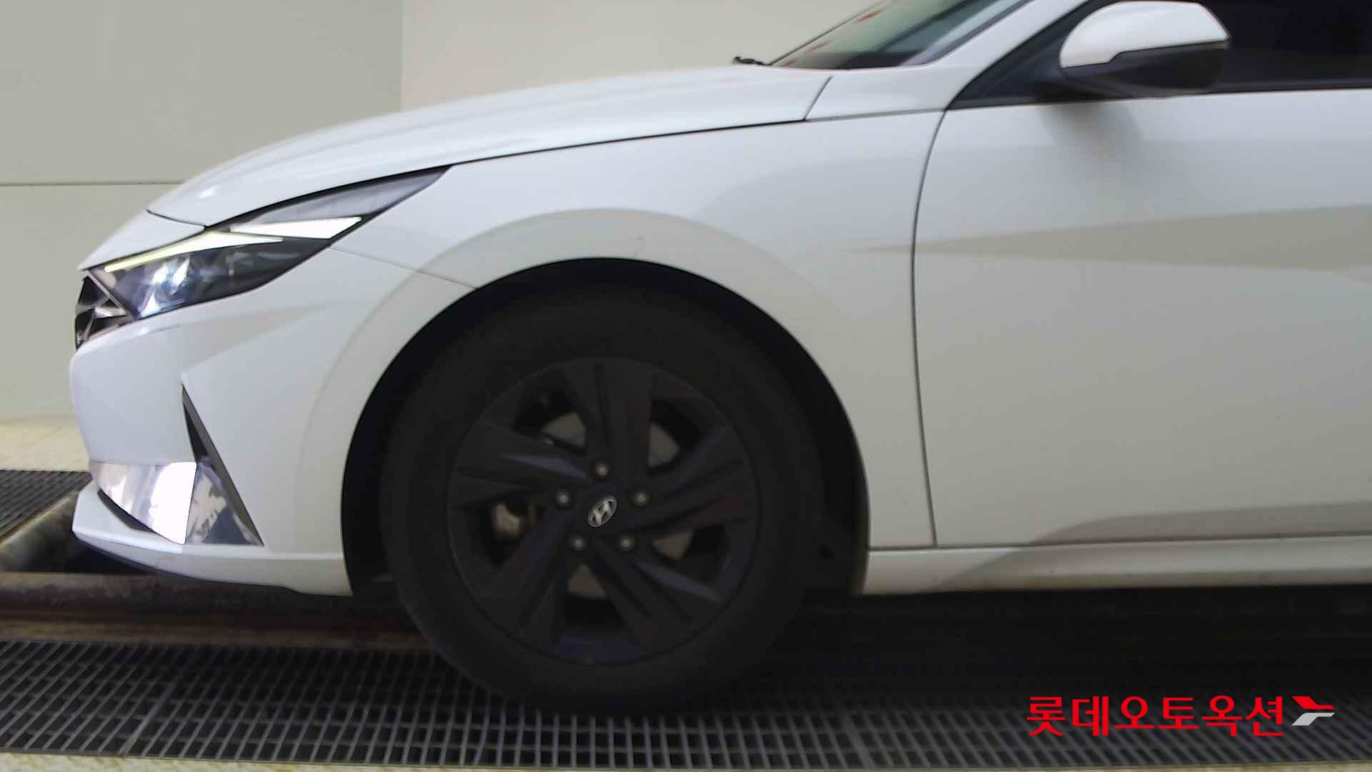 Hyundai Avante Hybrid id 2698332 из Кореи 21