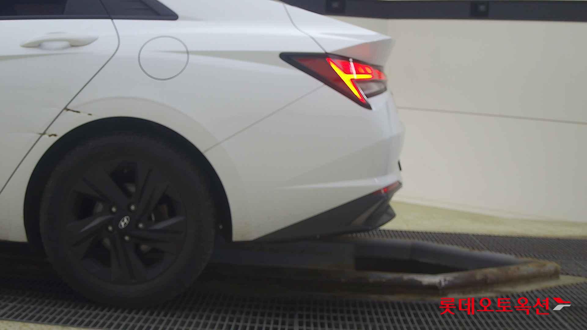 Hyundai Avante Hybrid id 2698332 из Кореи 22