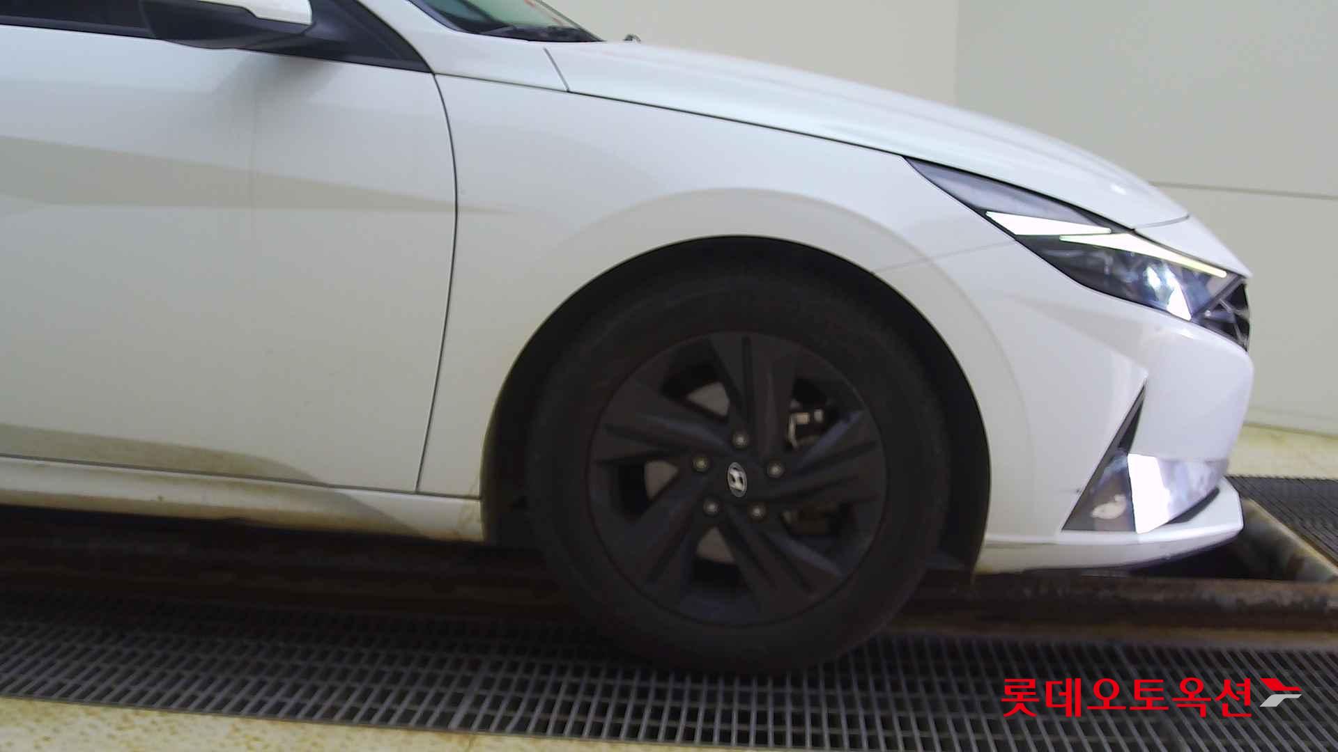 Hyundai Avante Hybrid id 2698332 из Кореи 23