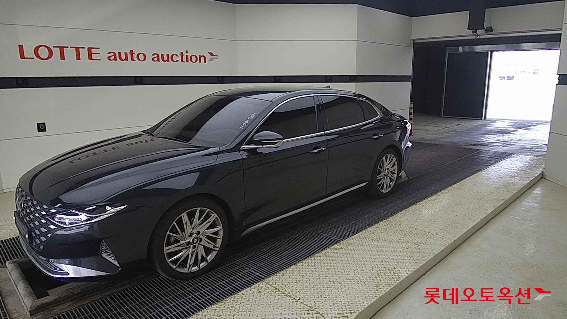 Hyundai Grandeur id 2698340 из Кореи 13