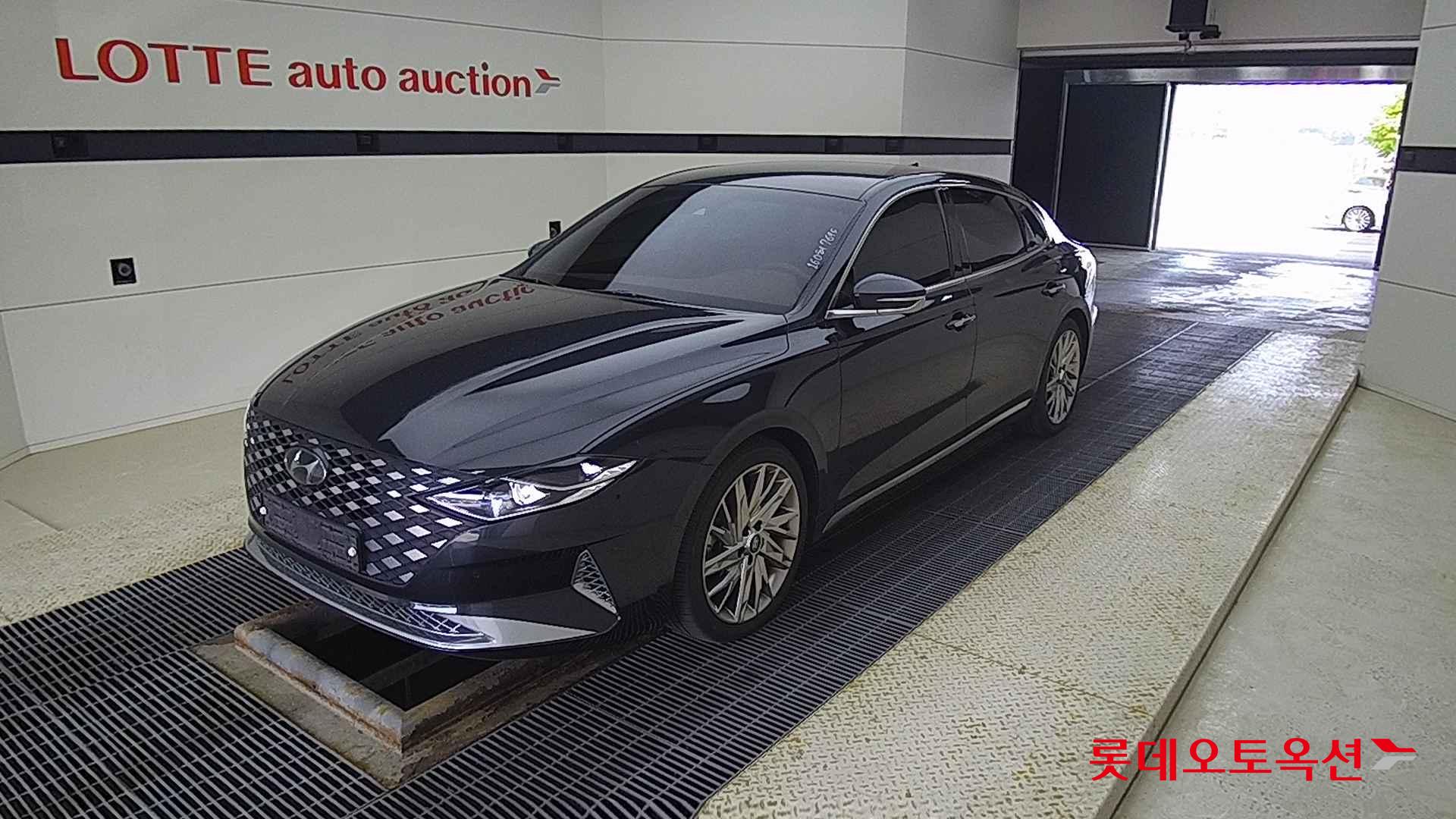 Hyundai Grandeur id 2698340 из Кореи 14