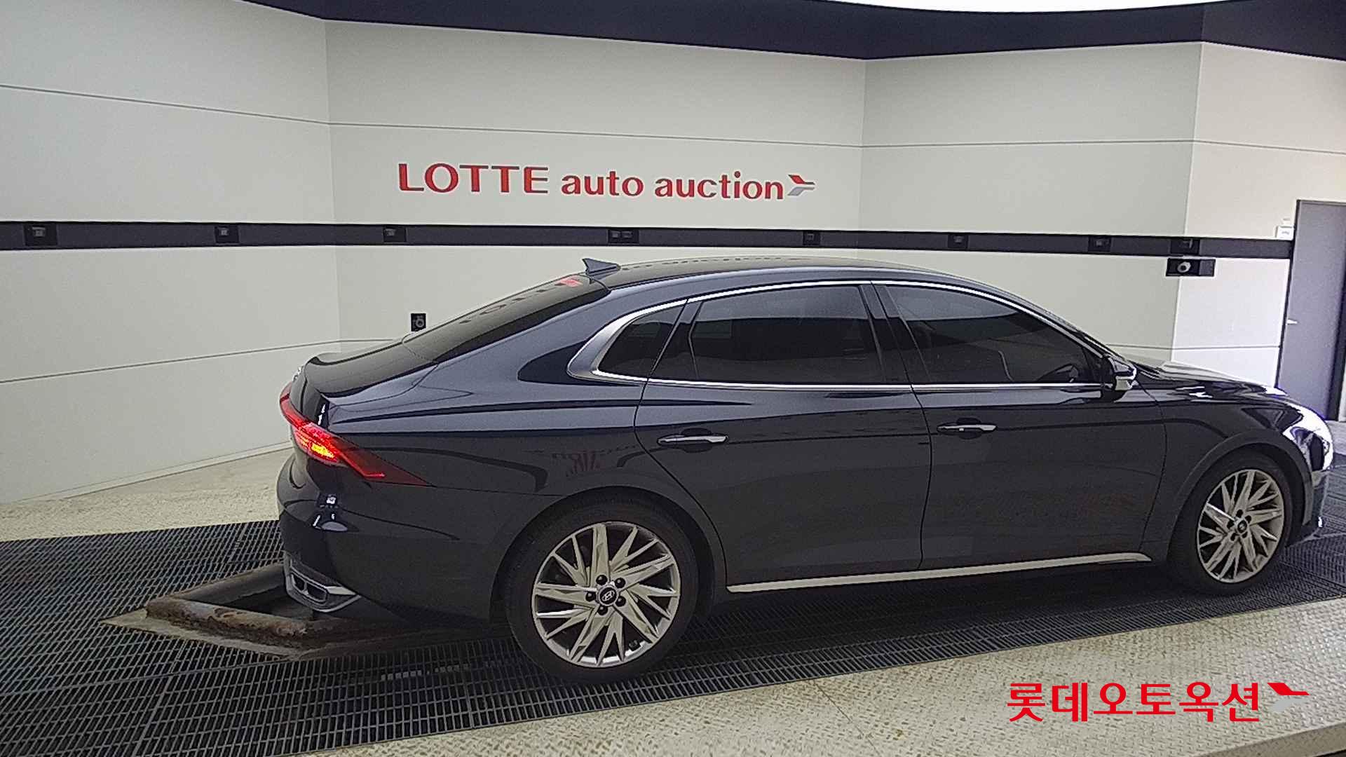 Hyundai Grandeur id 2698340 из Кореи 18