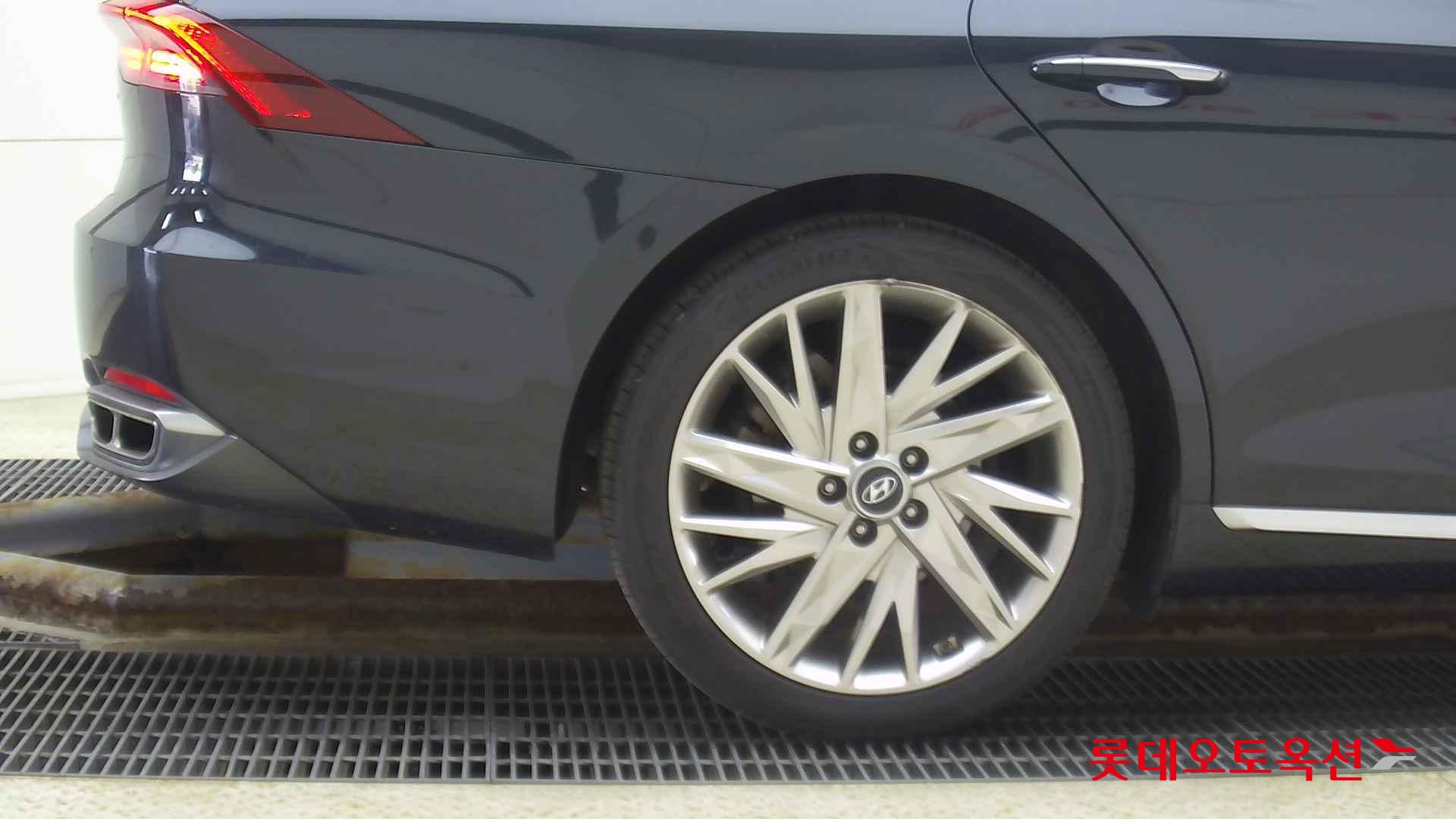 Hyundai Grandeur id 2698340 из Кореи 24