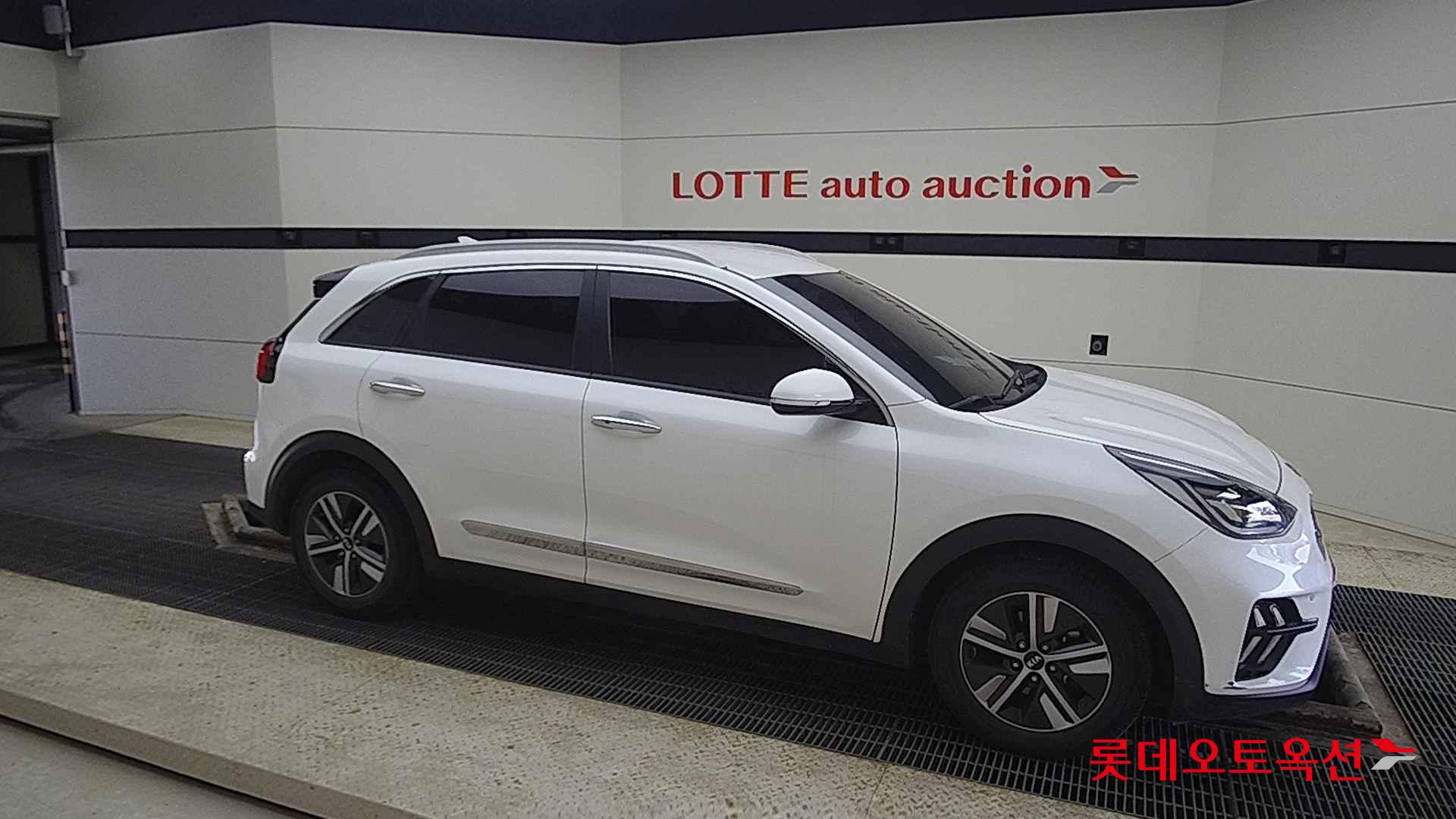Kia Niro Hybrid id 2703933 из Кореи 17