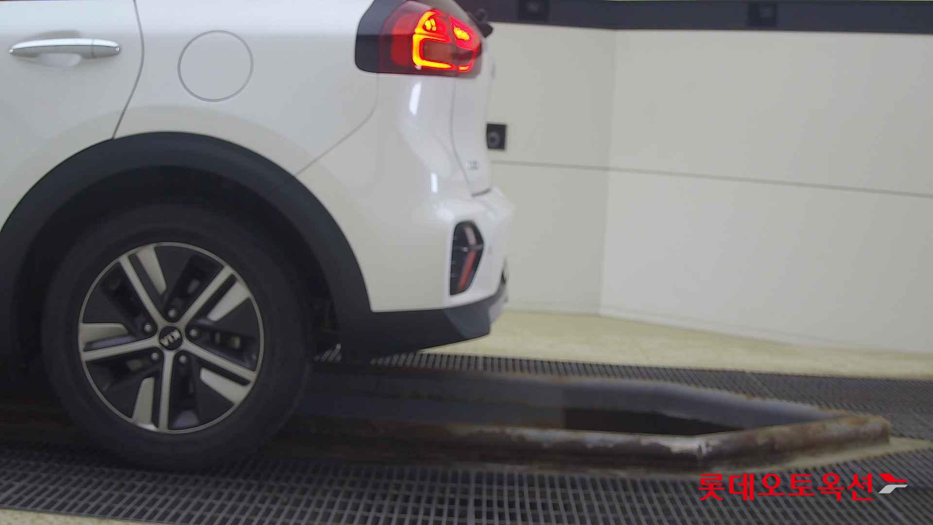 Kia Niro Hybrid id 2703933 из Кореи 22